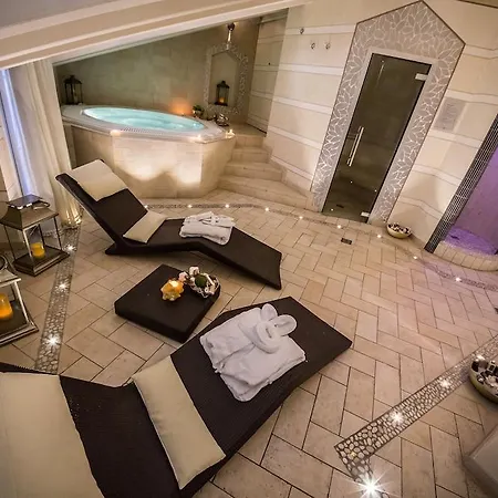 Hotel Victoria Letterario 4*