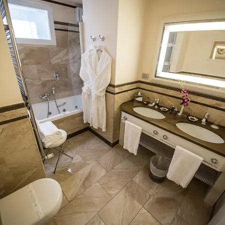 Hotel Victoria Letterario 4*