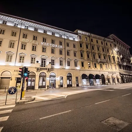 Hotel Victoria Letterario 4*