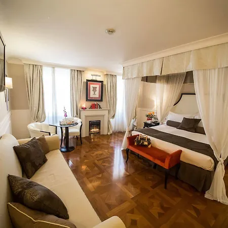 Hotel Victoria Letterario 4*